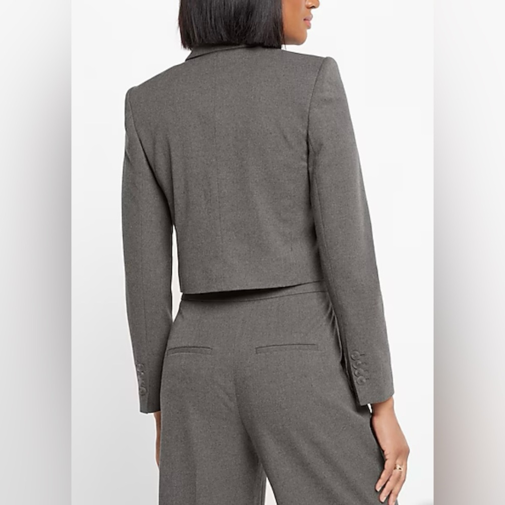 EXPRESS Peak Lapel One Button Cropped Gray Blazer - Picture 2 of 7